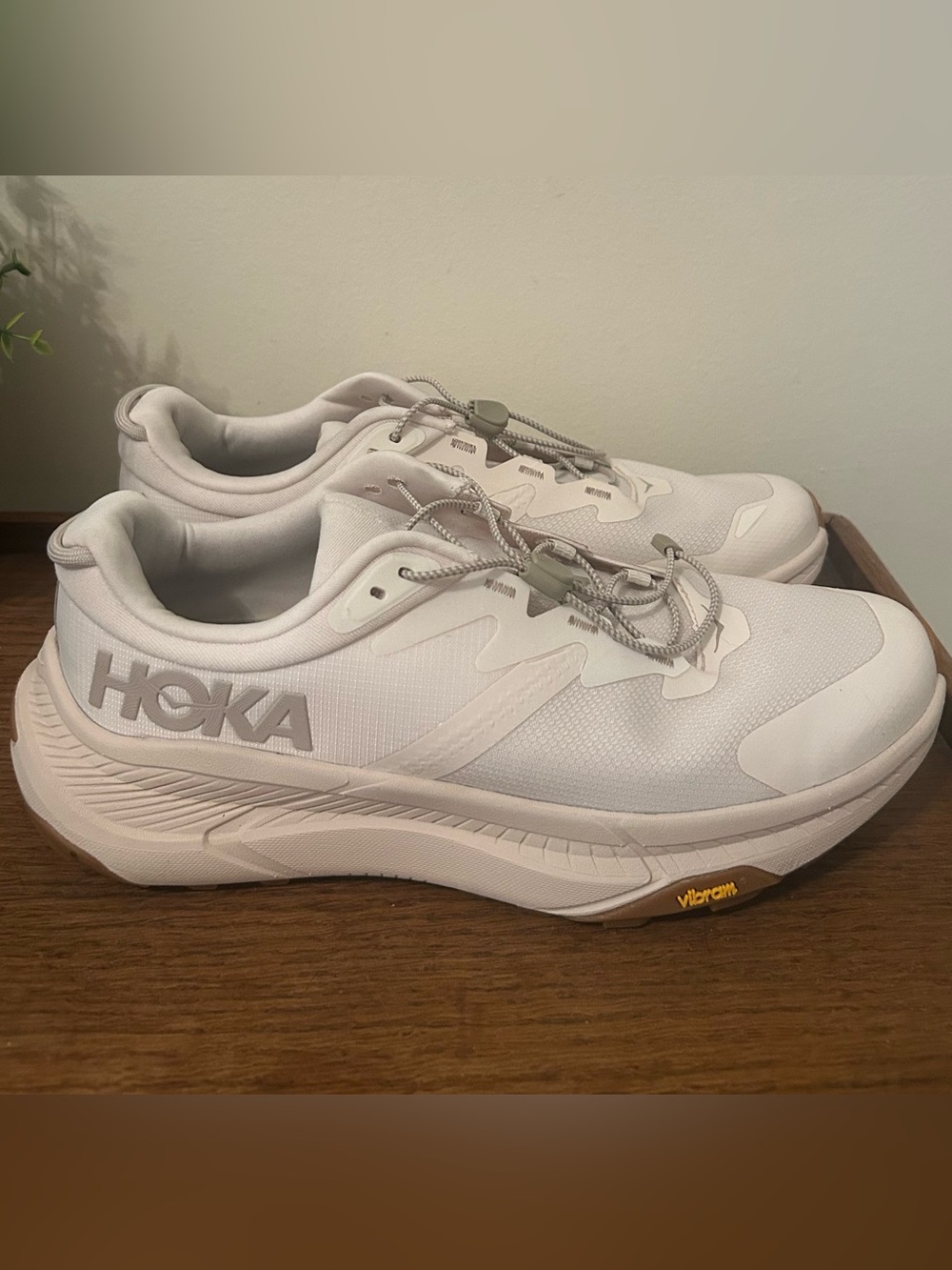 Hoka One One Transport Womens Shoes Size 10.5 B Running Athletic Eggnog Sneakers